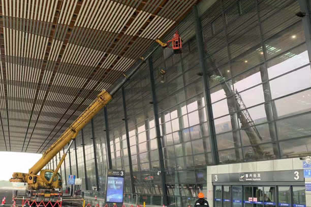 秀屿玻璃幕墙维护和保养